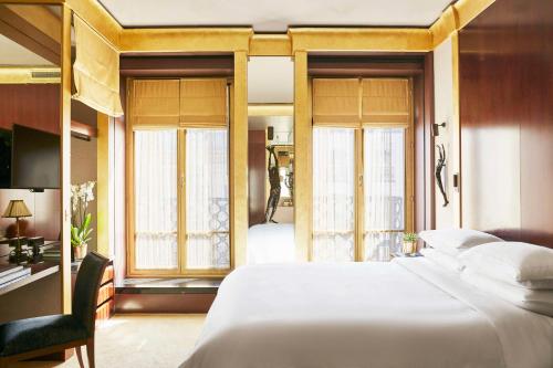 King Room with Paix View