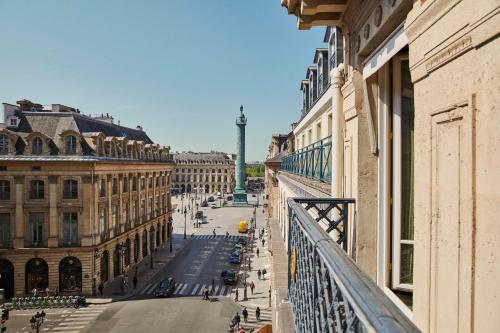 King Room with Paix View