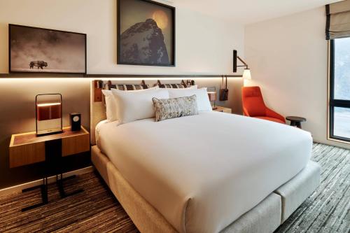 King Suite with Sofa Bed and Balcony