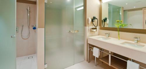 Double Room with Balcony (2 Adults + 1 Child)
