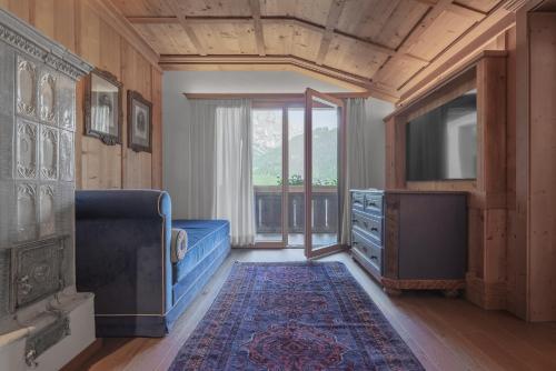 Junior Suite With Mountain View