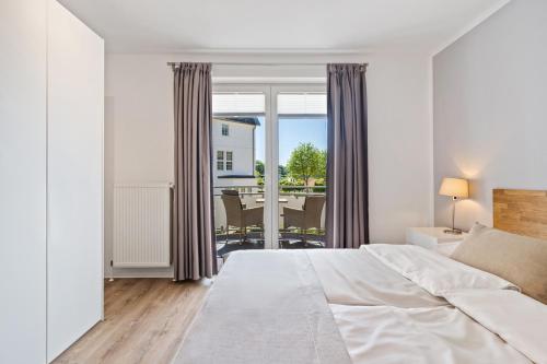 Apartment with Balcony (Annex building)