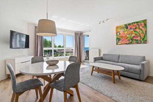 Apartment with Balcony (Annex building)