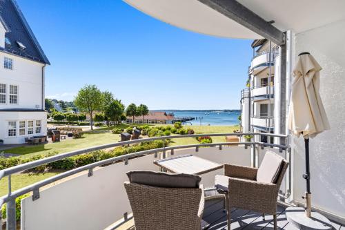 Apartment with Balcony (Annex building)