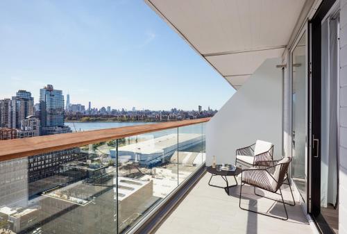 King One Bedroom Suite ADA with Balcony