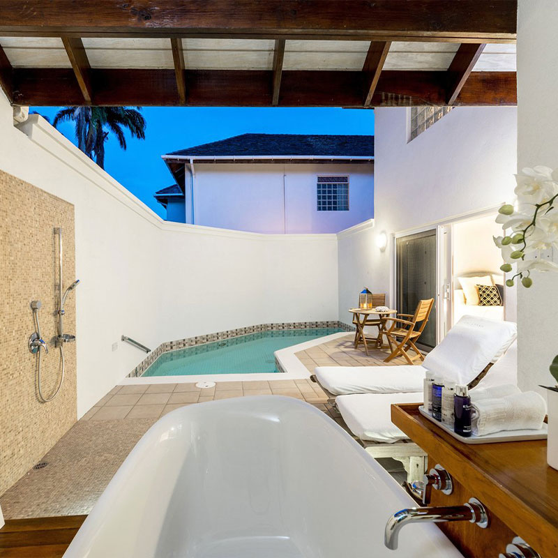 Pool Suite