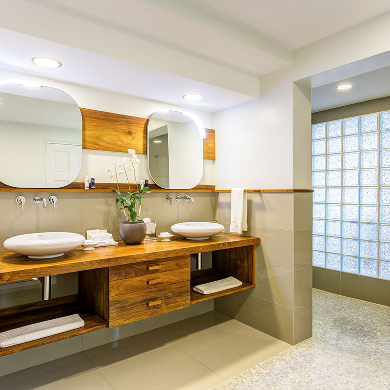 Pool Suite