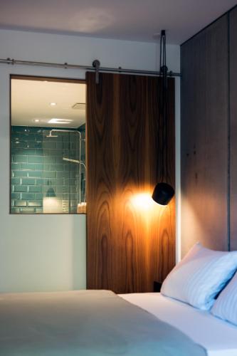 Comfort Business Room with Balcony