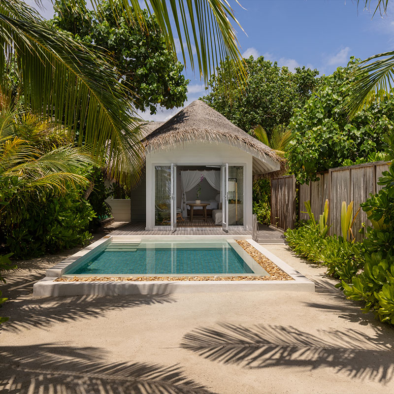 Deluxe Beach Villa with Pool