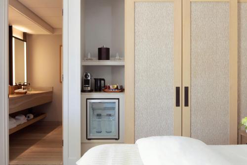 Mountain View Two Queen Guestroom