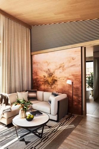 Superior King Room 