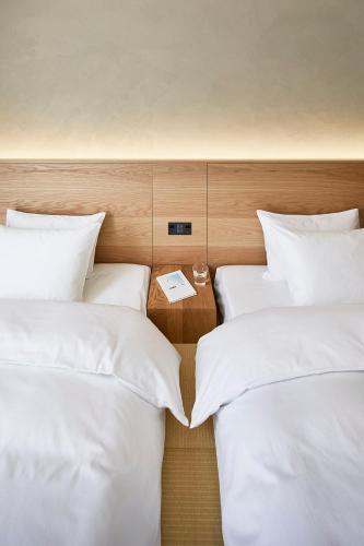 Deluxe Twin Room - Type E - Non Smoking