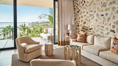 Oceanview Suite