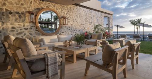 Villa - Beach Front
