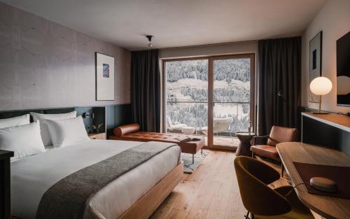 Comfy Valley Plus Room with Balcony