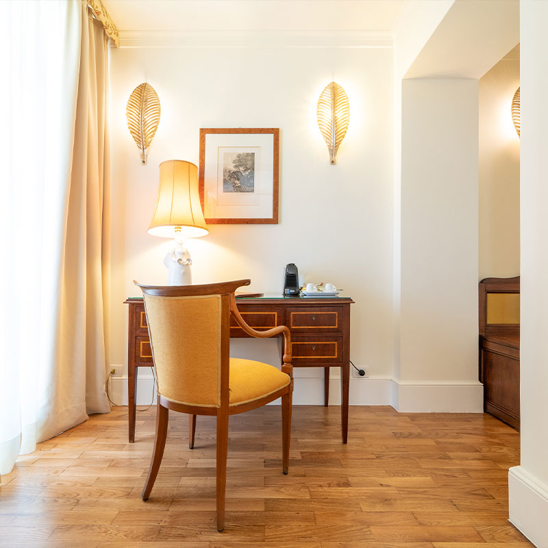 Corner Suite