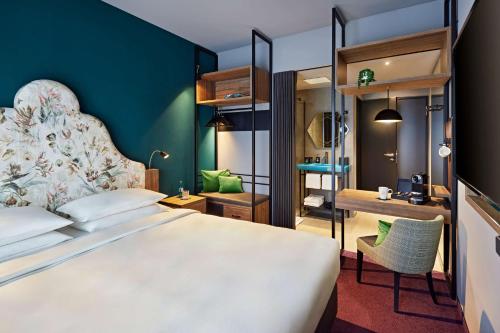 King Room