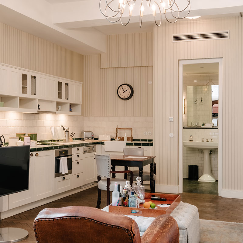 Studio Apartment