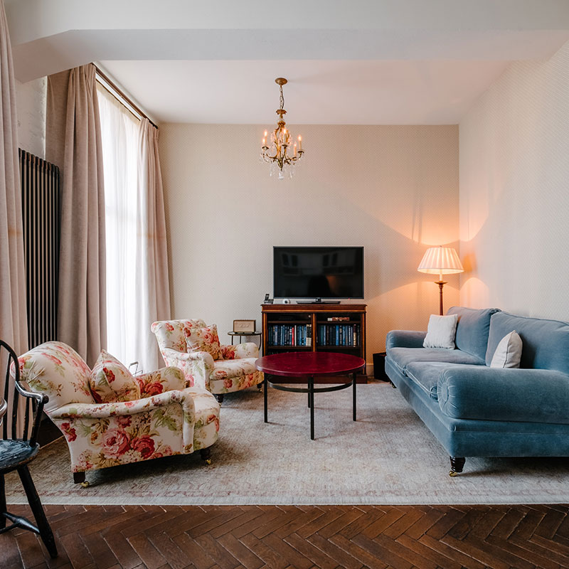 One Bedroom Apartment