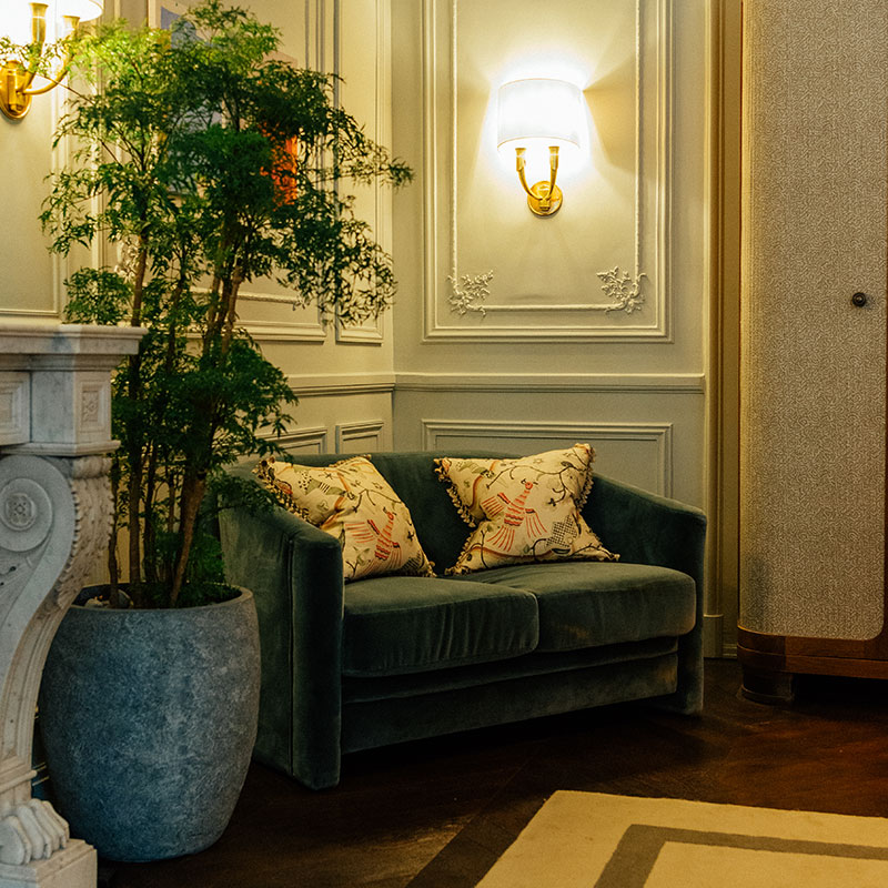 Boudoir Plus