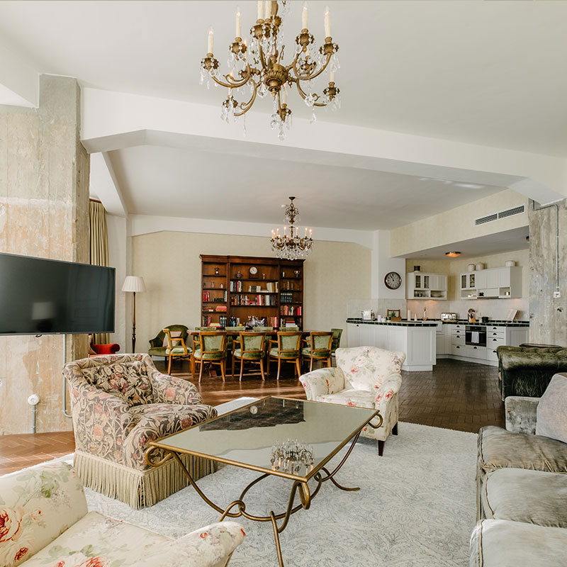 Big Apartment