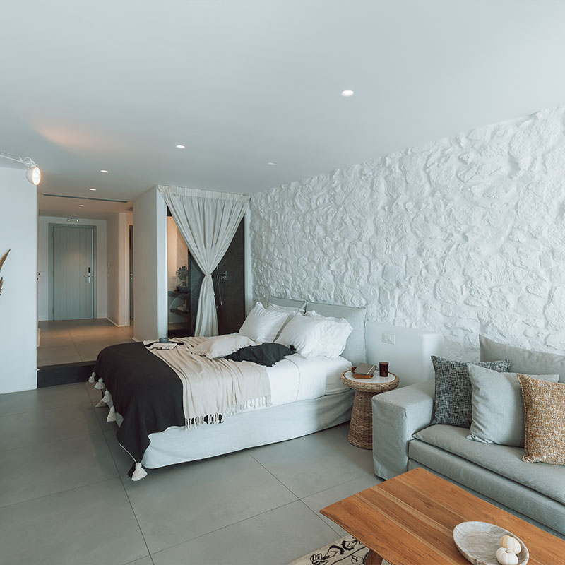Honeymoon Suite With Outdoor Hot Tub