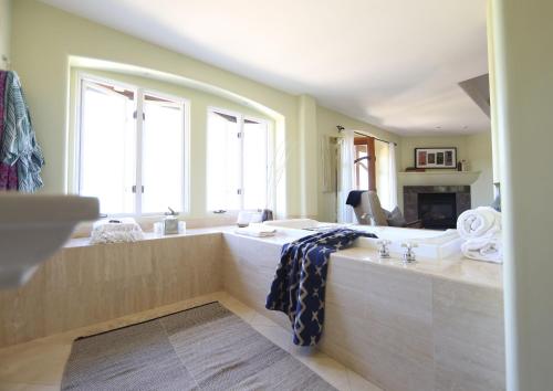 King Suite with Spa Bath