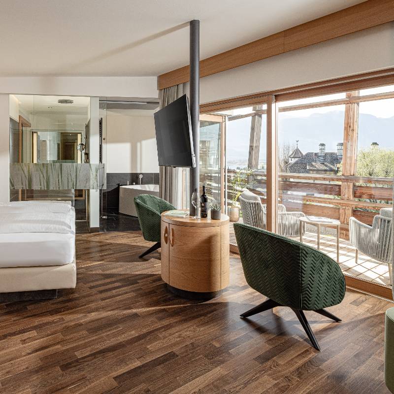 Penthouse Deluxe Suite