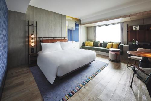 Grand King Room