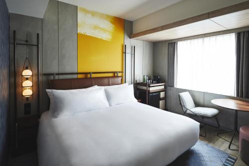 Standard King Room
