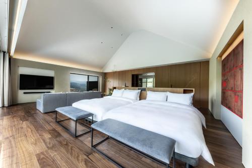 Hill Top Sky Pavirion with Private Open-Air Bath and Private Pool with Yufudake View