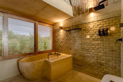 Junior Suite with Seafront View