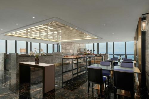 Club Twin Room with Panoramic View - Club Lounge Access