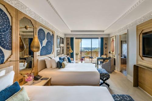 Deluxe Twin Room with Panoramic View