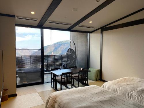 room_title_dinner-time-1730-maisonette-superior-room-with-open-air-bath-top-floor-with-yunessun-spa-one-day-tickett