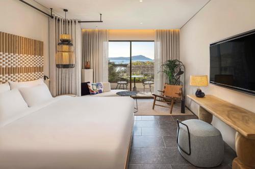 Fabulous Bay View, Guest room, 1 King, Sofa bed, Sea view