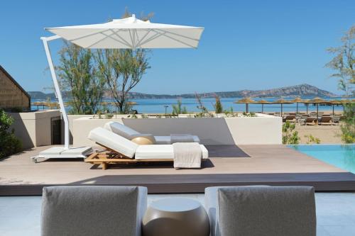 W Beachfront Infinity, 1 Bedroom Suite, 1 King, Sea view