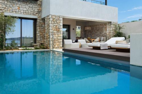 W Beachfront Infinity, 2 Bedroom Suite, Sea view, Terrace