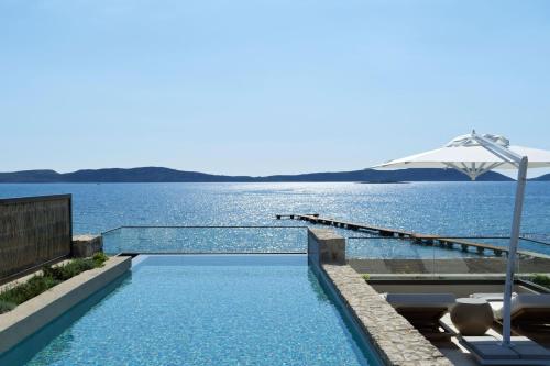 W Bayfront Infinity, 2 Bedroom Suite, Sea view, High floor