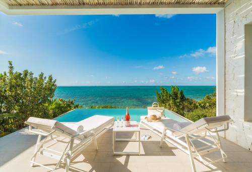 Oceanfront One Bedroom Suite