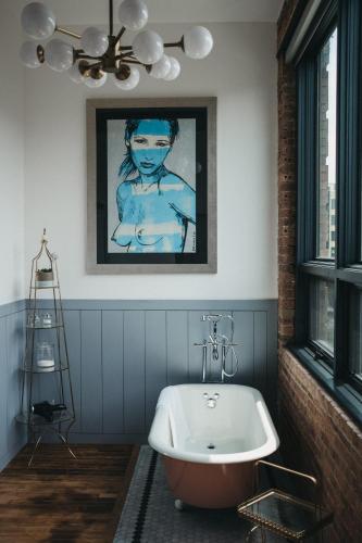 Everleigh Room