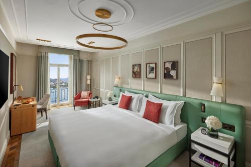 Superior Lake View Room with Balcony