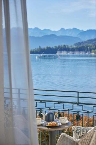 Lake View Suite with Balcony