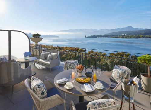 Lake View Suite with Terrace