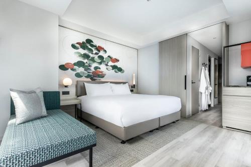 Deluxe Twin - Premium Floor