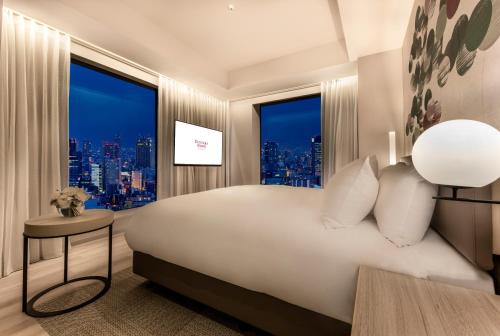 Corner King Room - Premium Floor