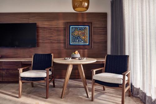 Ocean Plunge Pool Suite
