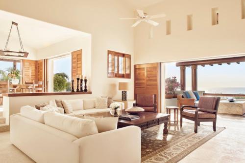Invierno Ocean-View Villa Five Bedroom