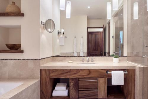 Three Bedroom Ocean View Residence