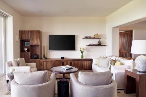 Three Bedroom Ocean View Residence